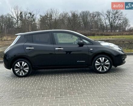 Черный Ниссан Лиф, объемом двигателя 0 л и пробегом 128 тыс. км за 6850 $, фото 4 на Automoto.ua