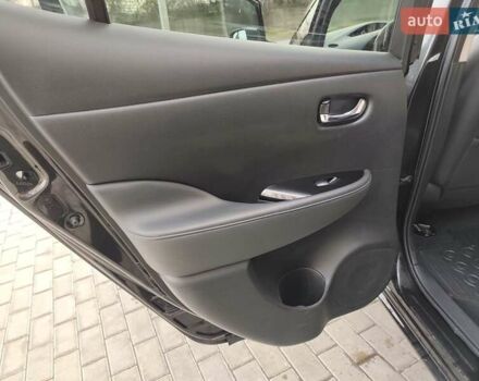 Чорний Ніссан Ліф, об'ємом двигуна 0 л та пробігом 120 тис. км за 6499 $, фото 47 на Automoto.ua