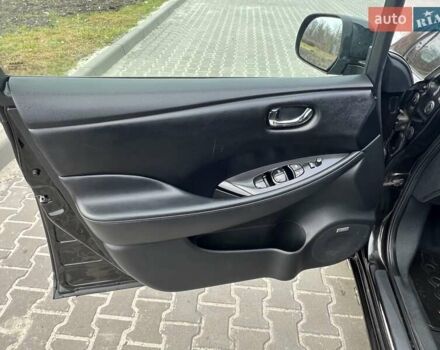 Черный Ниссан Лиф, объемом двигателя 0 л и пробегом 128 тыс. км за 6850 $, фото 18 на Automoto.ua