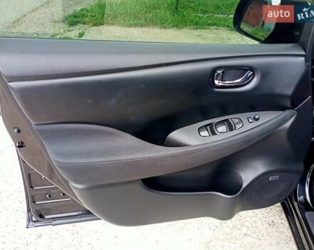 Чорний Ніссан Ліф, об'ємом двигуна 0 л та пробігом 70 тис. км за 7500 $, фото 51 на Automoto.ua