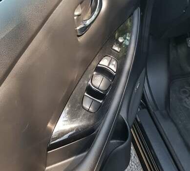 Чорний Ніссан Ліф, об'ємом двигуна 0 л та пробігом 172 тис. км за 10500 $, фото 25 на Automoto.ua