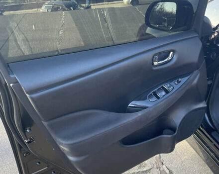 Черный Ниссан Лиф, объемом двигателя 0 л и пробегом 103 тыс. км за 9800 $, фото 14 на Automoto.ua