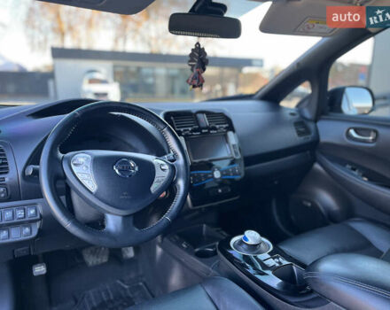Чорний Ніссан Ліф, об'ємом двигуна 0 л та пробігом 164 тис. км за 8500 $, фото 17 на Automoto.ua