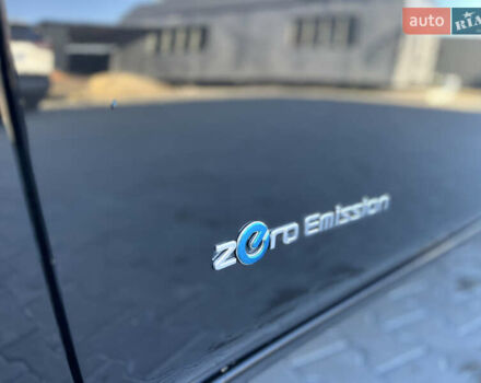 Чорний Ніссан Ліф, об'ємом двигуна 0 л та пробігом 164 тис. км за 8500 $, фото 16 на Automoto.ua