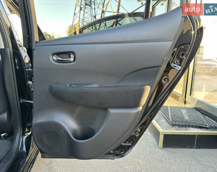 Чорний Ніссан Ліф, об'ємом двигуна 0 л та пробігом 70 тис. км за 7700 $, фото 19 на Automoto.ua