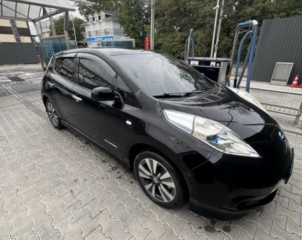 Чорний Ніссан Ліф, об'ємом двигуна 0 л та пробігом 95 тис. км за 7000 $, фото 1 на Automoto.ua