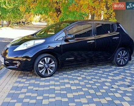 Чорний Ніссан Ліф, об'ємом двигуна 0 л та пробігом 70 тис. км за 7500 $, фото 32 на Automoto.ua