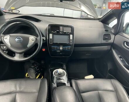 Черный Ниссан Лиф, объемом двигателя 0 л и пробегом 128 тыс. км за 6850 $, фото 25 на Automoto.ua