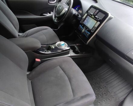 Черный Ниссан Лиф, объемом двигателя 0 л и пробегом 134 тыс. км за 6500 $, фото 17 на Automoto.ua