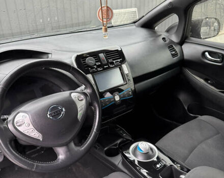 Чорний Ніссан Ліф, об'ємом двигуна 0 л та пробігом 95 тис. км за 7000 $, фото 9 на Automoto.ua