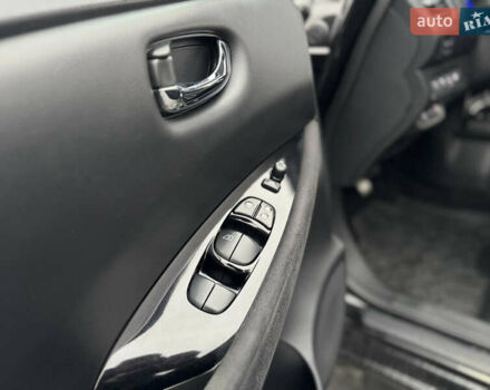 Черный Ниссан Лиф, объемом двигателя 0 л и пробегом 100 тыс. км за 6700 $, фото 9 на Automoto.ua