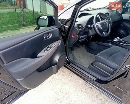 Чорний Ніссан Ліф, об'ємом двигуна 0 л та пробігом 70 тис. км за 7500 $, фото 55 на Automoto.ua