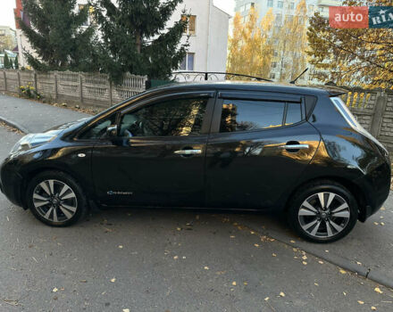 Черный Ниссан Лиф, объемом двигателя 0 л и пробегом 170 тыс. км за 6800 $, фото 1 на Automoto.ua