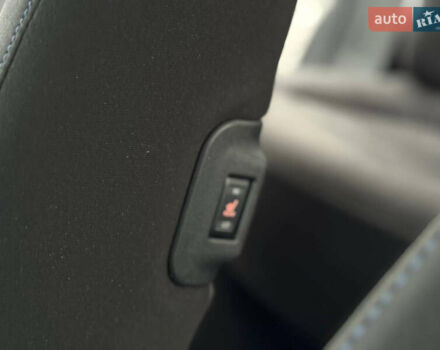 Черный Ниссан Лиф, объемом двигателя 0 л и пробегом 100 тыс. км за 6700 $, фото 4 на Automoto.ua