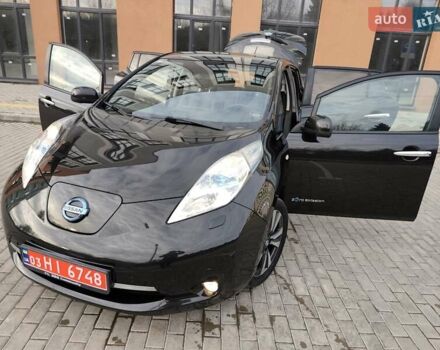 Чорний Ніссан Ліф, об'ємом двигуна 0 л та пробігом 120 тис. км за 6499 $, фото 72 на Automoto.ua