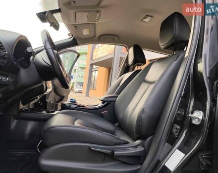 Чорний Ніссан Ліф, об'ємом двигуна 0 л та пробігом 120 тис. км за 6499 $, фото 60 на Automoto.ua