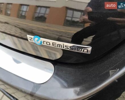 Чорний Ніссан Ліф, об'ємом двигуна 0 л та пробігом 120 тис. км за 6499 $, фото 18 на Automoto.ua