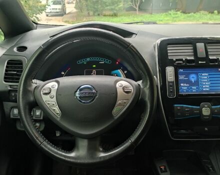 Черный Ниссан Лиф, объемом двигателя 0 л и пробегом 134 тыс. км за 6500 $, фото 19 на Automoto.ua