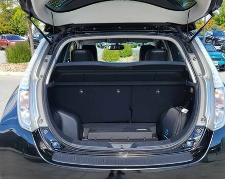 Черный Ниссан Лиф, объемом двигателя 0 л и пробегом 70 тыс. км за 5600 $, фото 9 на Automoto.ua