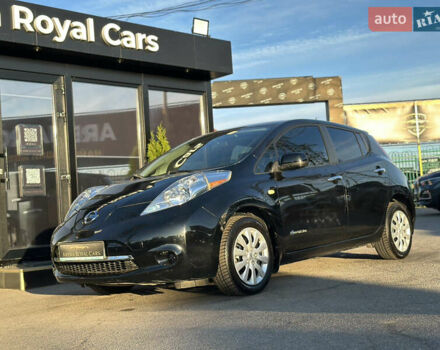 Чорний Ніссан Ліф, об'ємом двигуна 0 л та пробігом 70 тис. км за 7700 $, фото 5 на Automoto.ua