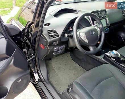 Чорний Ніссан Ліф, об'ємом двигуна 0 л та пробігом 70 тис. км за 7500 $, фото 50 на Automoto.ua