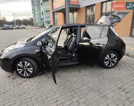 Чорний Ніссан Ліф, об'ємом двигуна 0 л та пробігом 120 тис. км за 6499 $, фото 70 на Automoto.ua