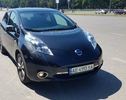 Чорний Ніссан Ліф, об'ємом двигуна 0 л та пробігом 172 тис. км за 10500 $, фото 21 на Automoto.ua