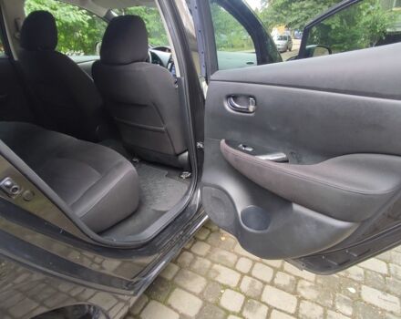 Черный Ниссан Лиф, объемом двигателя 0 л и пробегом 134 тыс. км за 6500 $, фото 16 на Automoto.ua