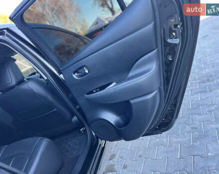 Чорний Ніссан Ліф, об'ємом двигуна 0 л та пробігом 164 тис. км за 8500 $, фото 45 на Automoto.ua