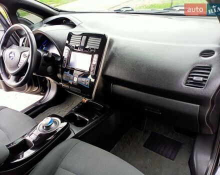 Чорний Ніссан Ліф, об'ємом двигуна 0 л та пробігом 70 тис. км за 7500 $, фото 63 на Automoto.ua