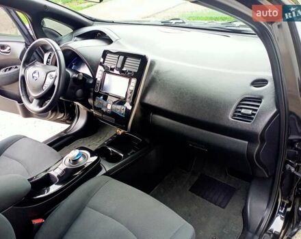 Чорний Ніссан Ліф, об'ємом двигуна 0 л та пробігом 70 тис. км за 7500 $, фото 64 на Automoto.ua