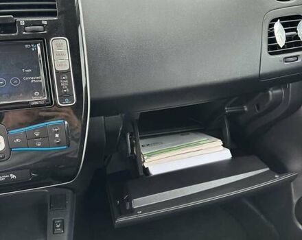 Черный Ниссан Лиф, объемом двигателя 0 л и пробегом 80 тыс. км за 7000 $, фото 14 на Automoto.ua