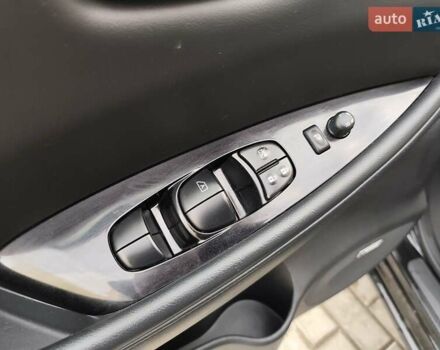 Чорний Ніссан Ліф, об'ємом двигуна 0 л та пробігом 120 тис. км за 6499 $, фото 20 на Automoto.ua