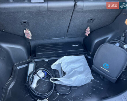 Чорний Ніссан Ліф, об'ємом двигуна 0 л та пробігом 164 тис. км за 8500 $, фото 40 на Automoto.ua