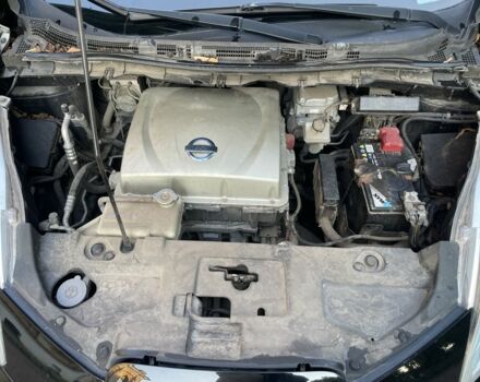 Чорний Ніссан Ліф, об'ємом двигуна 0 л та пробігом 178 тис. км за 5999 $, фото 6 на Automoto.ua