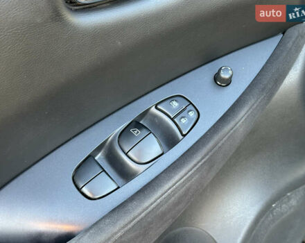 Чорний Ніссан Ліф, об'ємом двигуна 0 л та пробігом 70 тис. км за 7700 $, фото 23 на Automoto.ua