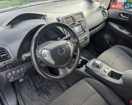 Чорний Ніссан Ліф, об'ємом двигуна 0 л та пробігом 120 тис. км за 7400 $, фото 20 на Automoto.ua