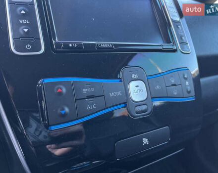 Чорний Ніссан Ліф, об'ємом двигуна 0 л та пробігом 164 тис. км за 8500 $, фото 57 на Automoto.ua