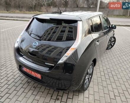 Чорний Ніссан Ліф, об'ємом двигуна 0 л та пробігом 120 тис. км за 6499 $, фото 19 на Automoto.ua