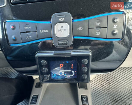 Чорний Ніссан Ліф, об'ємом двигуна 0 л та пробігом 96 тис. км за 6500 $, фото 14 на Automoto.ua