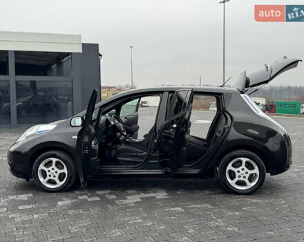 Черный Ниссан Лиф, объемом двигателя 0 л и пробегом 100 тыс. км за 6700 $, фото 23 на Automoto.ua