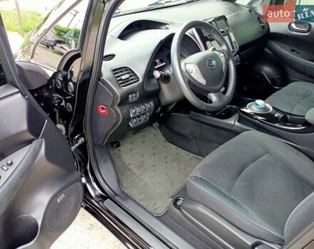 Чорний Ніссан Ліф, об'ємом двигуна 0 л та пробігом 70 тис. км за 7500 $, фото 54 на Automoto.ua