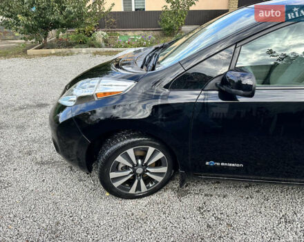 Чорний Ніссан Ліф, об'ємом двигуна 0 л та пробігом 96 тис. км за 6500 $, фото 1 на Automoto.ua