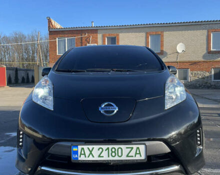 Черный Ниссан Лиф, объемом двигателя 0 л и пробегом 103 тыс. км за 9800 $, фото 3 на Automoto.ua