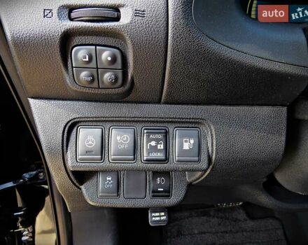 Черный Ниссан Лиф, объемом двигателя 0 л и пробегом 92 тыс. км за 9999 $, фото 12 на Automoto.ua