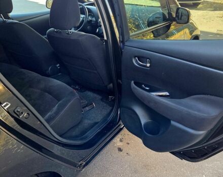 Черный Ниссан Лиф, объемом двигателя 0 л и пробегом 137 тыс. км за 7500 $, фото 5 на Automoto.ua