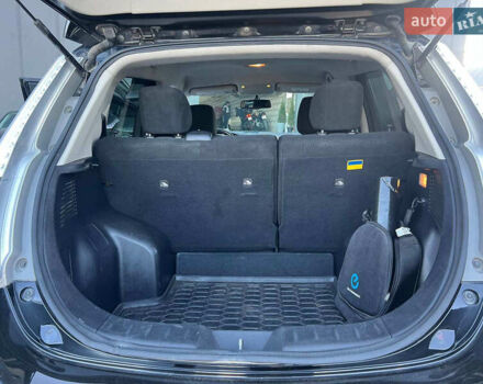 Черный Ниссан Лиф, объемом двигателя 0 л и пробегом 119 тыс. км за 7990 $, фото 39 на Automoto.ua