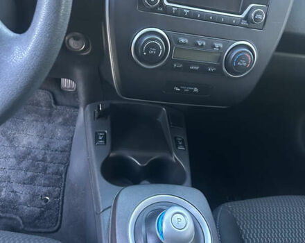 Черный Ниссан Лиф, объемом двигателя 0 л и пробегом 100 тыс. км за 7000 $, фото 8 на Automoto.ua