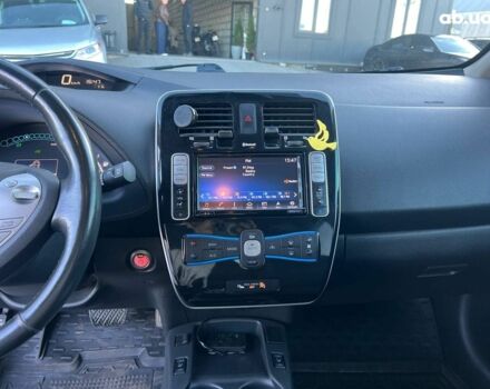 Черный Ниссан Лиф, объемом двигателя 0 л и пробегом 119 тыс. км за 7990 $, фото 26 на Automoto.ua