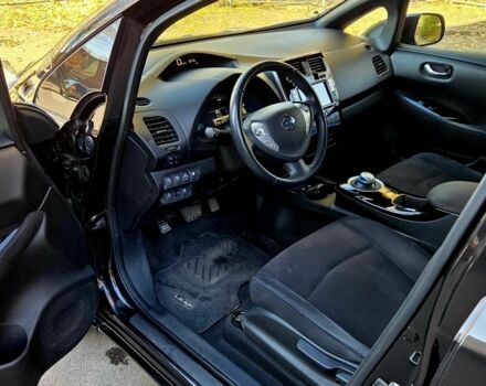 Черный Ниссан Лиф, объемом двигателя 0 л и пробегом 137 тыс. км за 7500 $, фото 4 на Automoto.ua